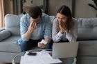 Porodnost prudce klesá i kvůli drahému bydlení. Lékem mají být daňové úlevy a půjčky