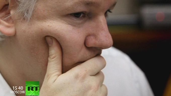 Julian Assange při své talk-show