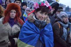 Ukrajinci mají právo na radost jezdit do Evropy bez víz. Jako jsme ho měli my