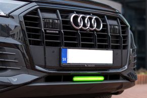 Začne se na auta montovat přední brzdové světlo? Slovenský patent má za sebou testy