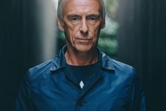 Recenze: Paul Weller stárne tak, jak to uměli Leonard Cohen nebo David Bowie