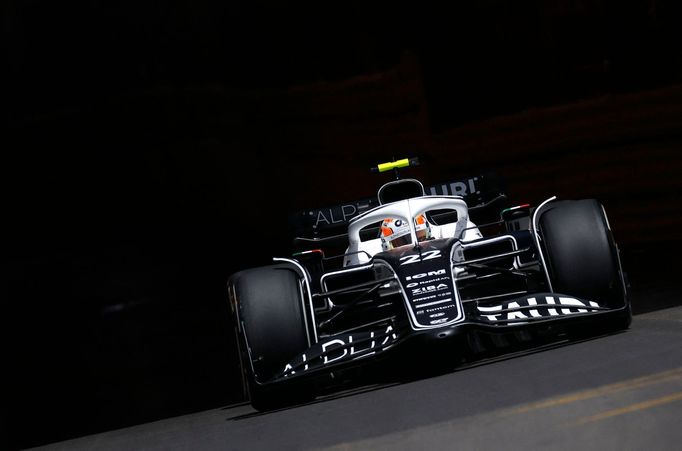 Juki Cunoda v AlphaTauri během VC Monaka F1 2022