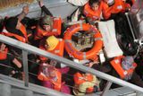 Loď italského námořnictva Virginio Fasan pátrala mezi ostrovem Lampedusa a břehy Tuniska a Libye po uprchlících. V srpnu 2014 zachránila více než 1000 migrantů.