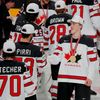 Kanaďané se zlatými medailemi pro mistry světa 2021