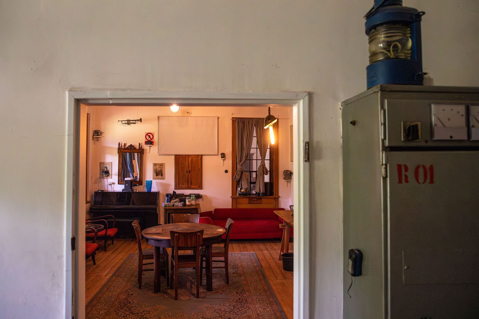 Ubytování na bývalé vlakové stanici Zbiroh, obec Kařez, majitel Jamison Young