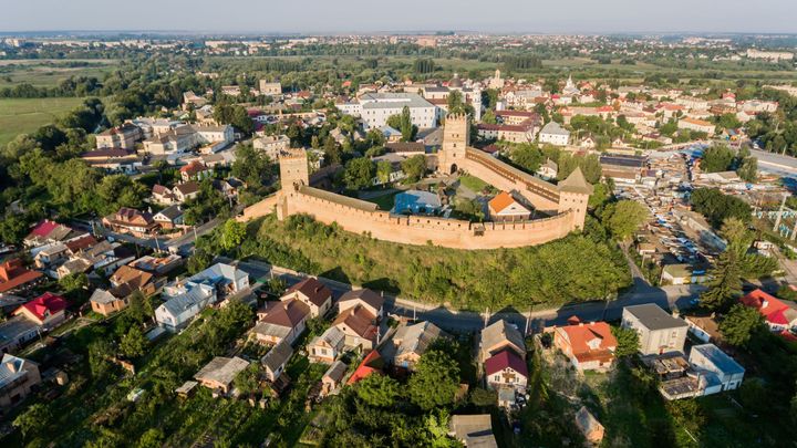 Rusové poprvé bombardují západoukrajinský Luck, město leží nedaleko polských hranic; Zdroj foto: Shutterstock