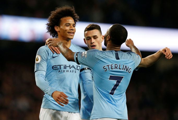 Sterling, Sané a Foden slaví branku Manchesteru City