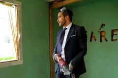 Vdovec Jake Gyllenhaal v novém dramatu truchlí a demoluje svůj dům