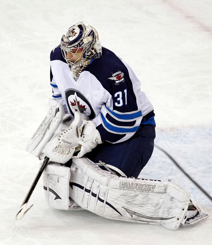 Ondřej Pavelec (Winnipeg Jets) v utkání s Rangers (NHL 2013)