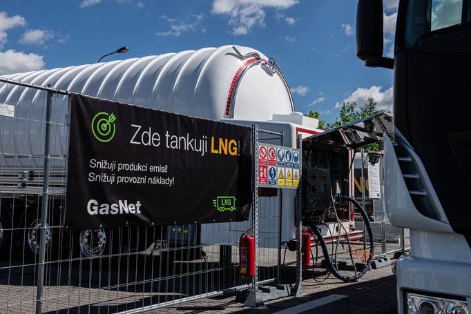 První mobilní samoobslužná LNG stanice v ČR, kterou zprovoznila společnost GasNet.