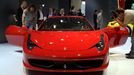 Nově představené super sportovní vozy Ferrari 458 Italia sklidily zasloužený obdiv.