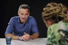 Austrálie dětem "socky" zatrhla. Češi doporučená maxima překračují, varuje expert