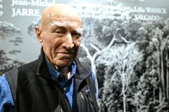 Zemřel světově proslulý brazilský fotograf Sebastiao Salgado. Bylo mu 81 let