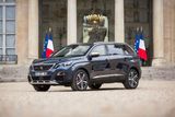 Poprvé se Peugeot 5008 objevil v prezidentské flotile už 14. července 2017.