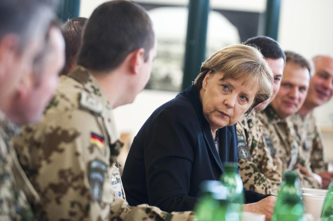 Angela Merkelová přiletěla na nečekanou návštěvu do Afghánistánu