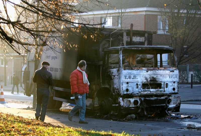 Nepokoje ve Villiers-le-Bel na severu Paříže 8