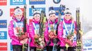 SP v biatlonu 2018/19, Oberhof, štafeta žen: Radost českých biatlonistek z bronzu (zleva Lucie Charvátová, Veronika Vítková, Markéta Davidová a Eva Puskarčíková)