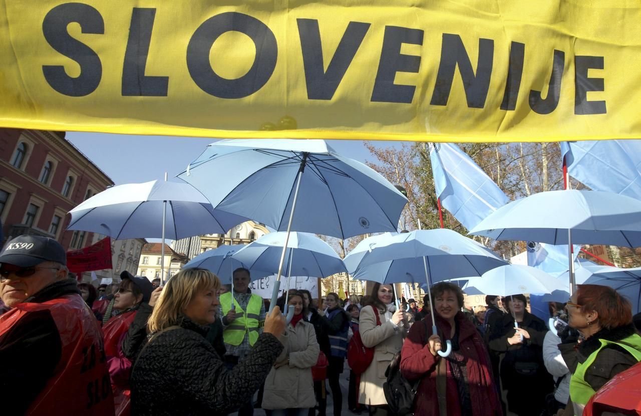 Slovinsko - protesty proti škrtům v Lublani