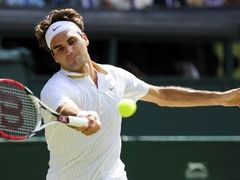 Roger Federer si zajistil postup do finále po třech setech