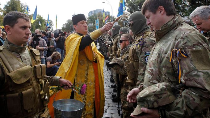 Dobrovolníci, kteří nastoupili do ukrajinské armády.