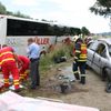 Nehoda autobusu, kamionu a osobního auta