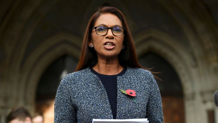 Prosadila už souhlas parlamentu k brexitu. Britská aktivistka znovu vyhrožuje vládě