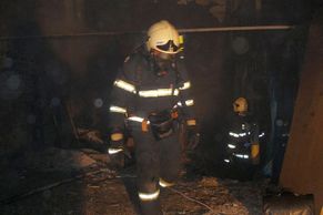 Hasiči likvidovali požár Luční boudy