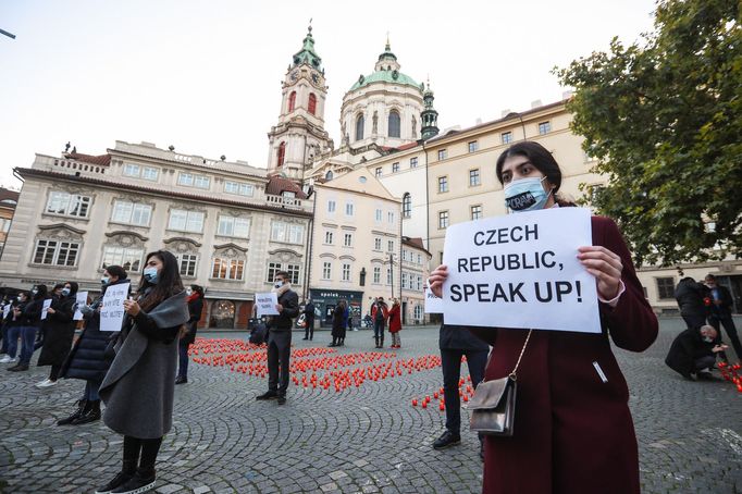 Tichý protest proti válce v Arménii a uctění památky jejích obětí.