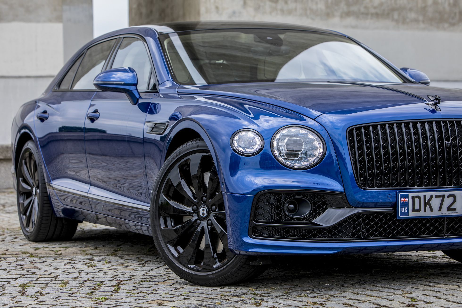 Bentley Flying Spur 2023