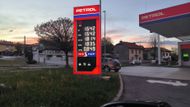 V Chorvatsku se vyplatí tankovat naftu, ve Slovinsku stojí nafta podobně jako benzin.