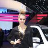 autosalon Ženeva modelky - Nissan