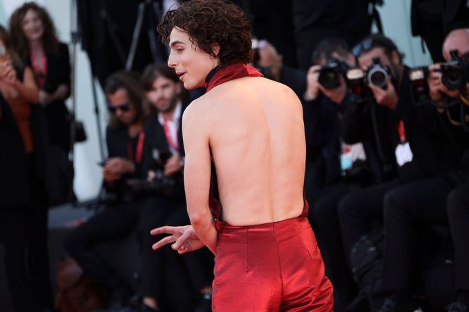 Timothée Chalamet na benátském festivalu.