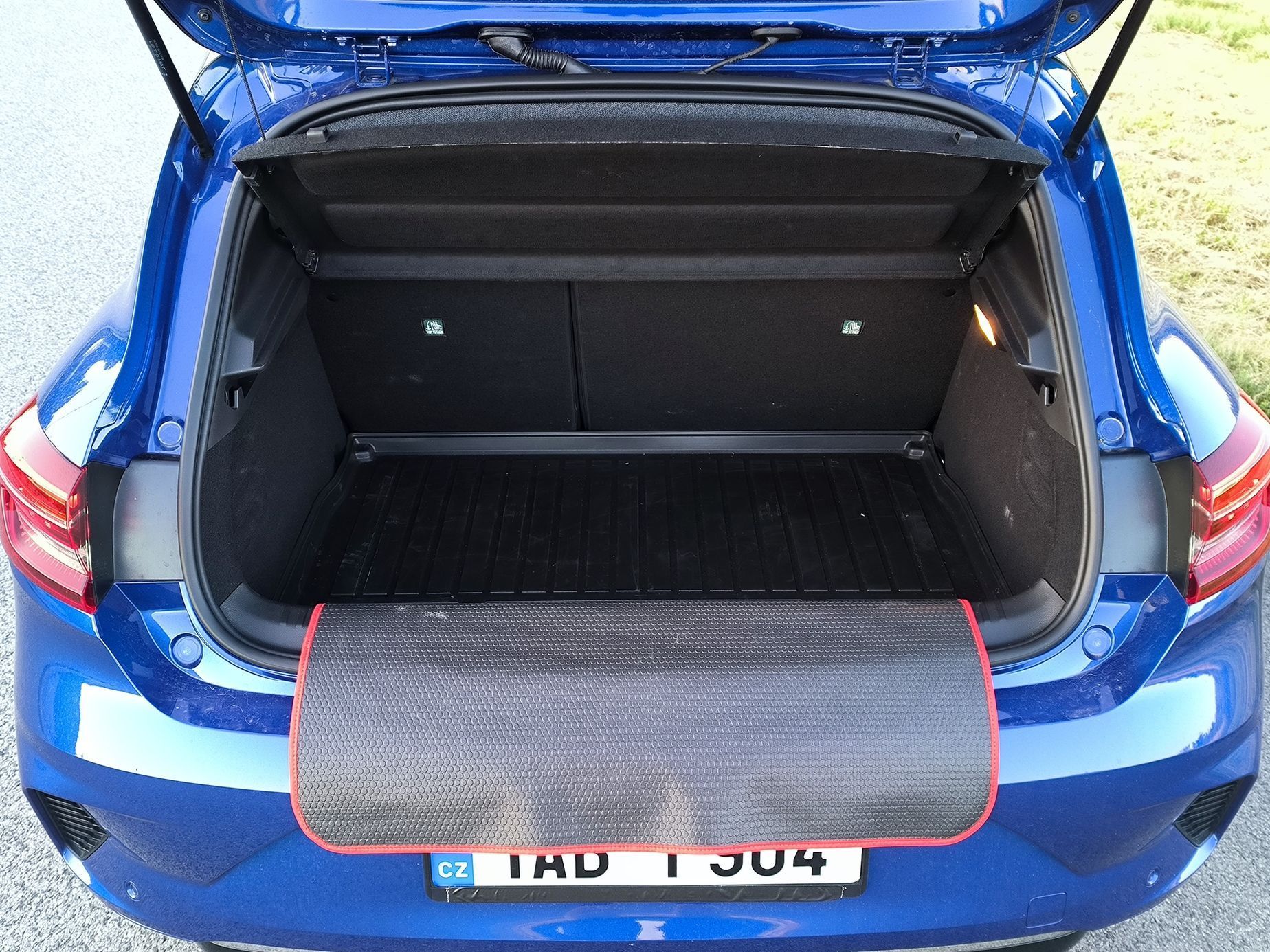 Renault Clio a Mitsubishi Colt