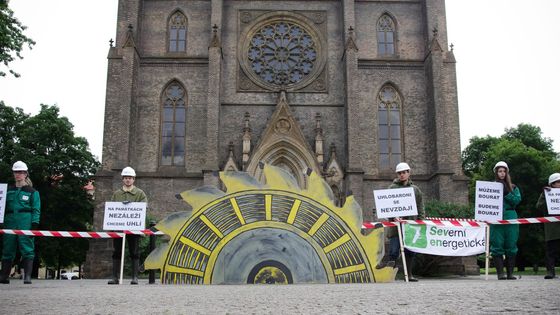 Foto: Prolomit limity? Strhněte i sv. Ludmilu, znělo v Praze