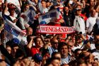 Angličané chtěli kvůli obavám z řádění fanoušků změnit termín zápasu s Českem