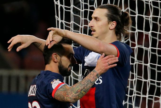 Zlatan Ibrahimovič a Ezequiel Lavezzi