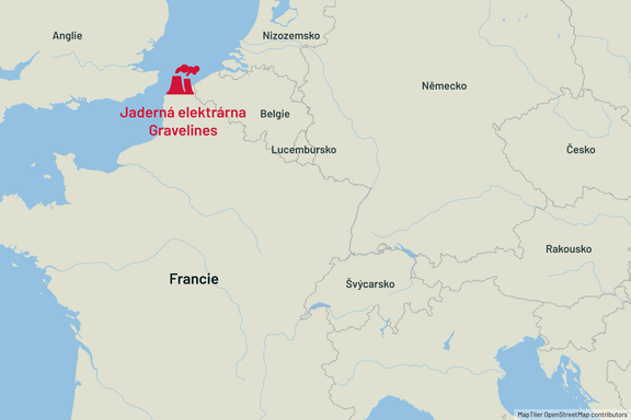 Jaderná elektrárna Gravelines se nachází na severu Francie, i kvůli její poloze se u ní občas objevují čluny s migranty.