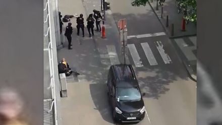 Žena z balkonu natočila poslední chvíle útočníka, který v Lutychu zastřelil tři lidi