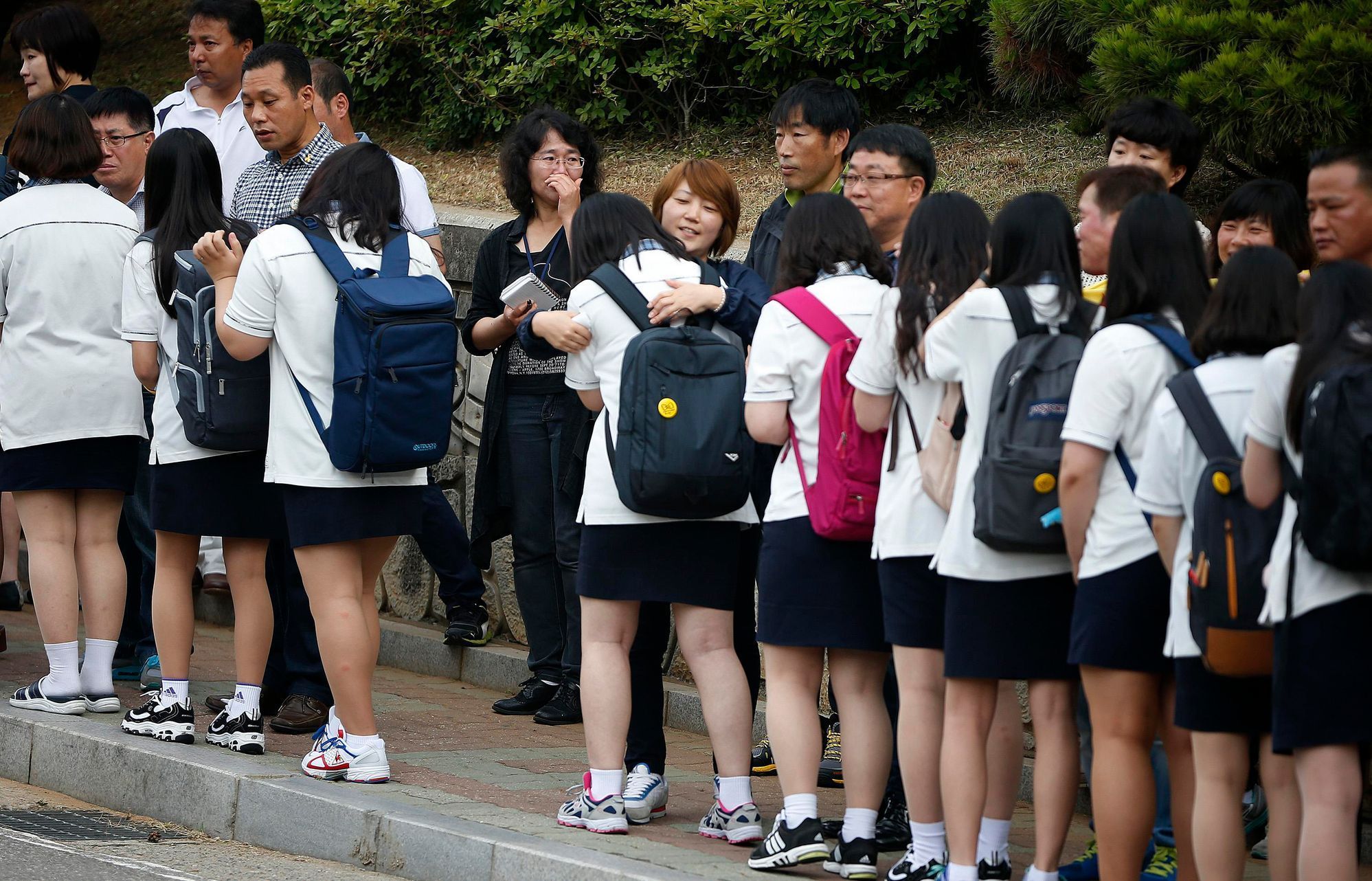Сколько лет школы в корее. Корейские школьники. Школа в Корее. Старшая школа в Южной Корее.