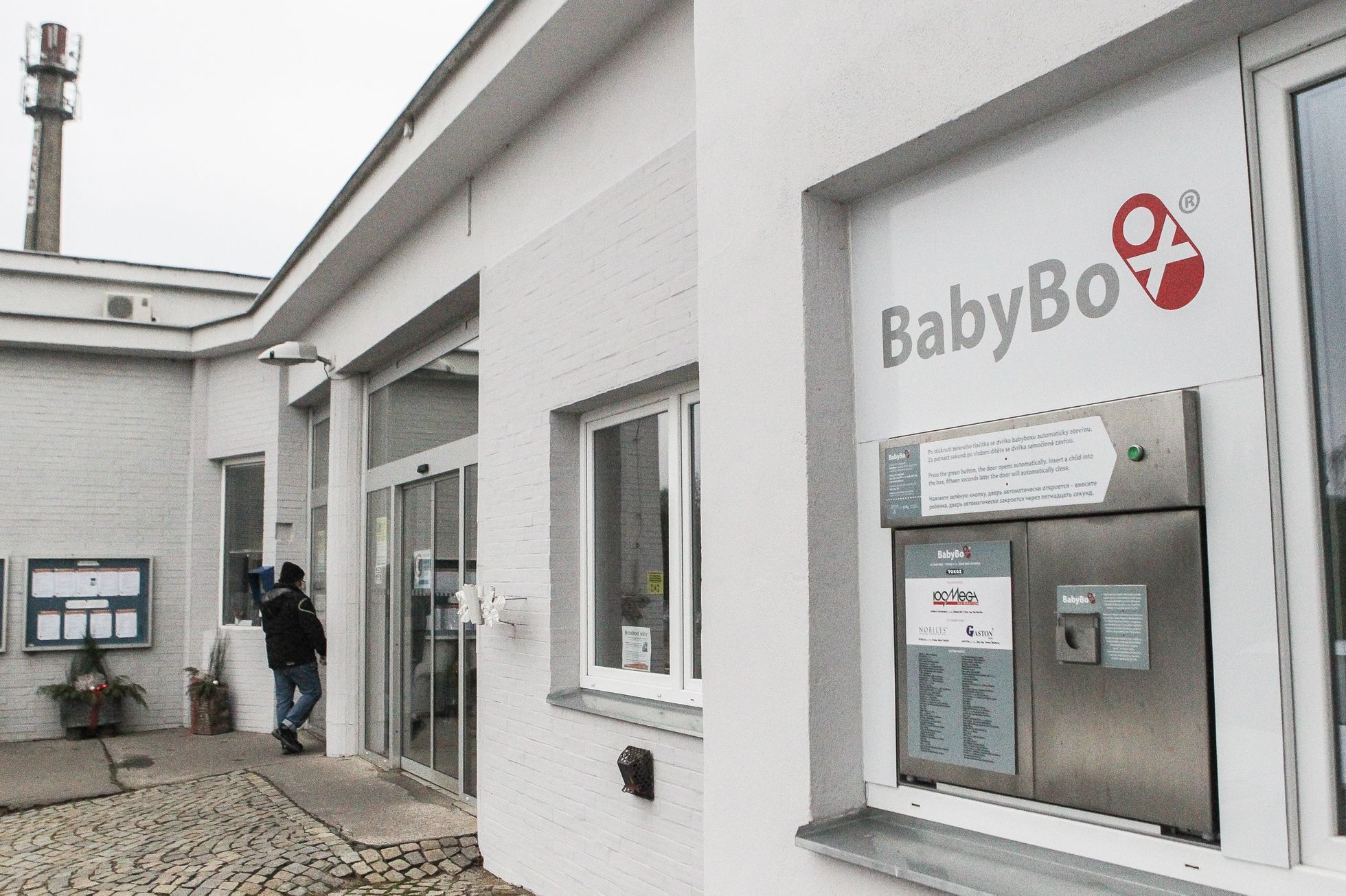 Babybox - Firma TOKOZ, Žďár nad Sázavou, výrobce zámků a stavebního kování, sto let výročí