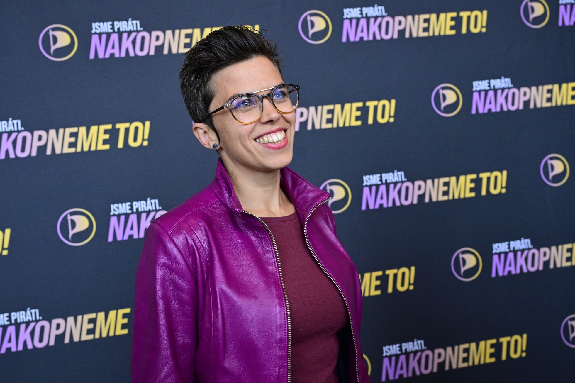 Olga Richterová, politička, úsměv, volební štáb Česká pirátská strana (Piráti)