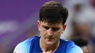 Zklamaný Harry Maguire po porážce ve čtvrtfinále MS 2022 Anglie - Francie