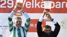 Josef Bartoš a Josef Váňa starší slaví vítězství na Velké pardubické 2019