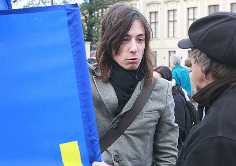 Demonstrace pro i proti Lisabonské smlouvě