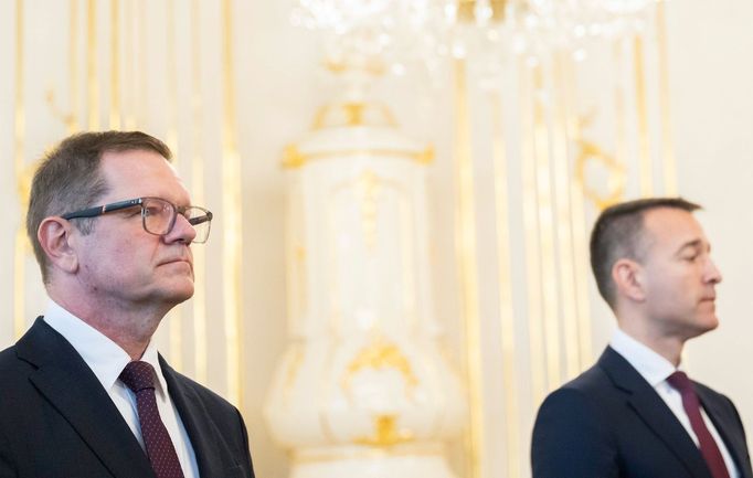 Pellegrini, který v roce 2020 stranu Hlas-SD založil, označil Kmecovu rezignaci za příspěvek k budování lepší politické kultury na Slovensku.