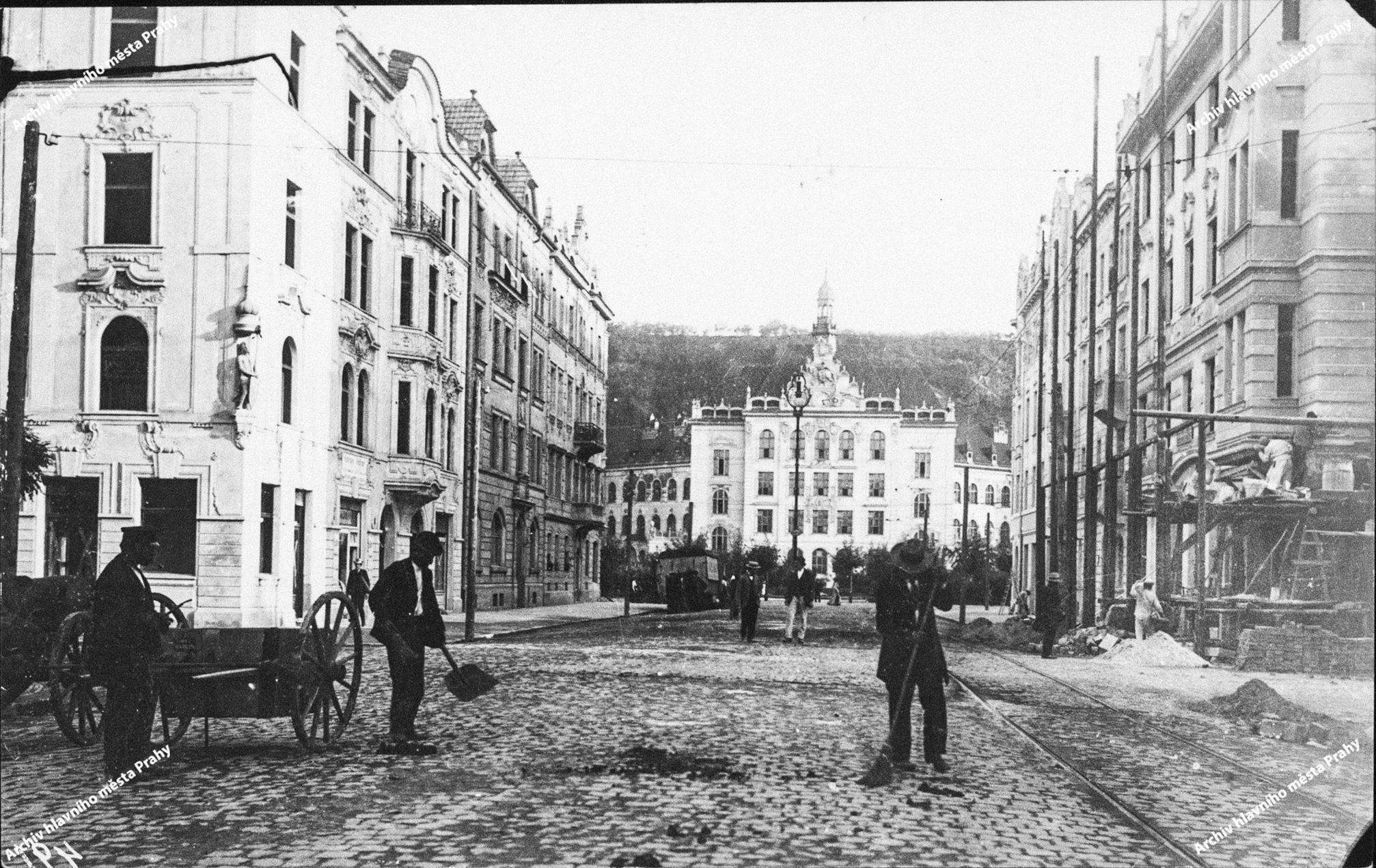 Karlín, Historie, Seriál, Tenkrát, Praha, Pražská čtvrť