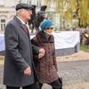Odhalení pamětní desky Čechoslovákům bojujícím v RAF na památníku na Klárově v Praze