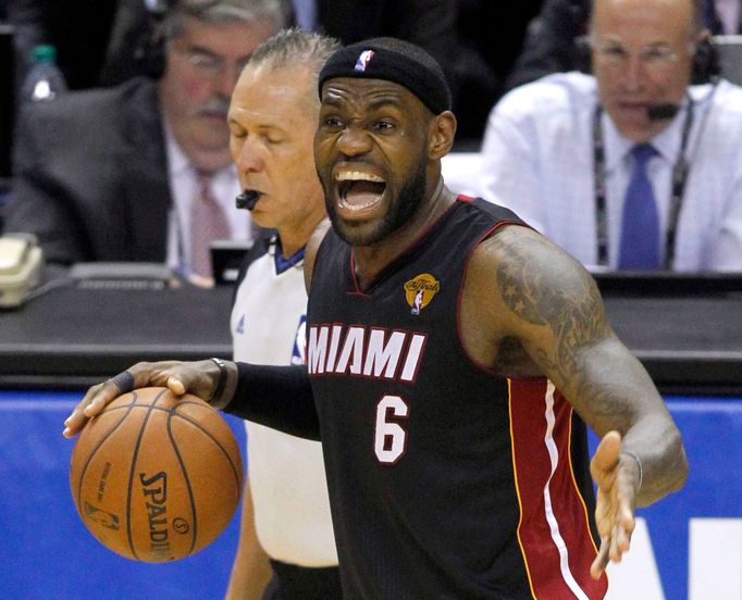 Miami Heat's LeBron James reacts during the fourth quarter against the San Antonio Spurs in Game 2 of their NBA Finals basketball series in San Antonio, Texas, June 8, 20