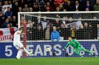 Čtvrtý tým loňského mistrovství světa poslal v Edenu v páté minutě do vedení Harry Kane z penalty,...