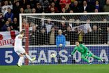 Čtvrtý tým loňského mistrovství světa poslal v Edenu v páté minutě do vedení Harry Kane z penalty,...
